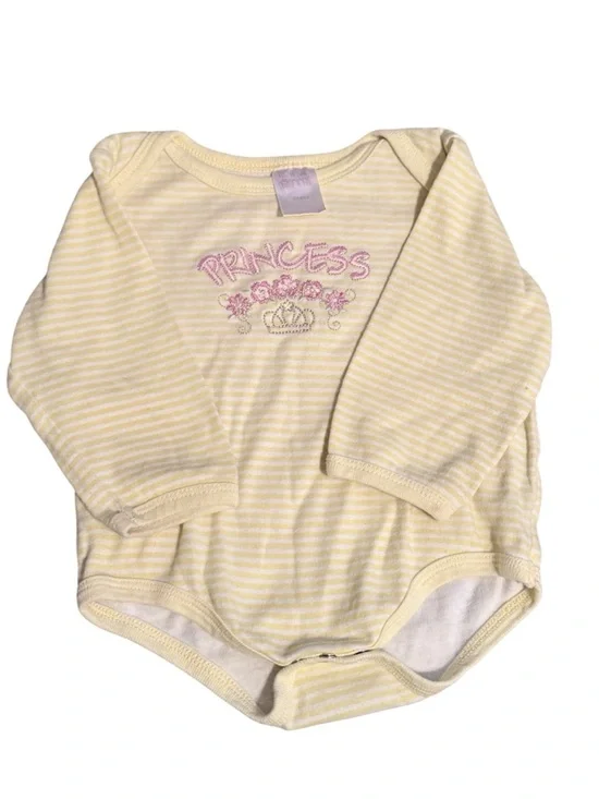 Girls 3-6M Onesie & Outfit Bundle | 5 Piece Mix | Cute Prints & Graphics - Picture 3 of 6